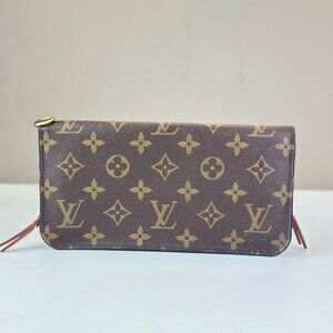 Louis Vuitton Monogram Canvas Wallet